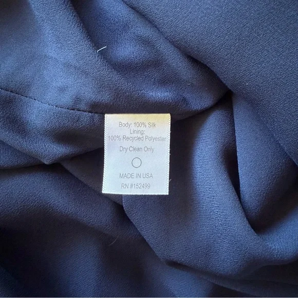 AMOUR VERT_ Silk Floral Navy Dress in Large - Picture 6 of 6